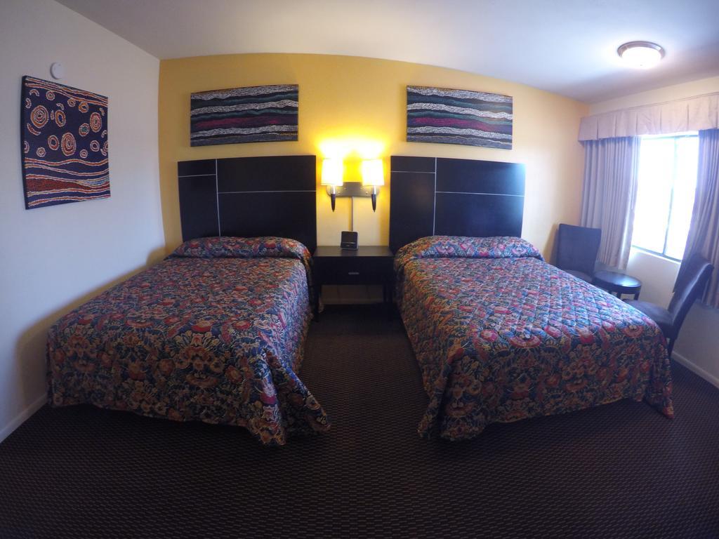 Indio Holiday Motel ภายนอก รูปภาพ