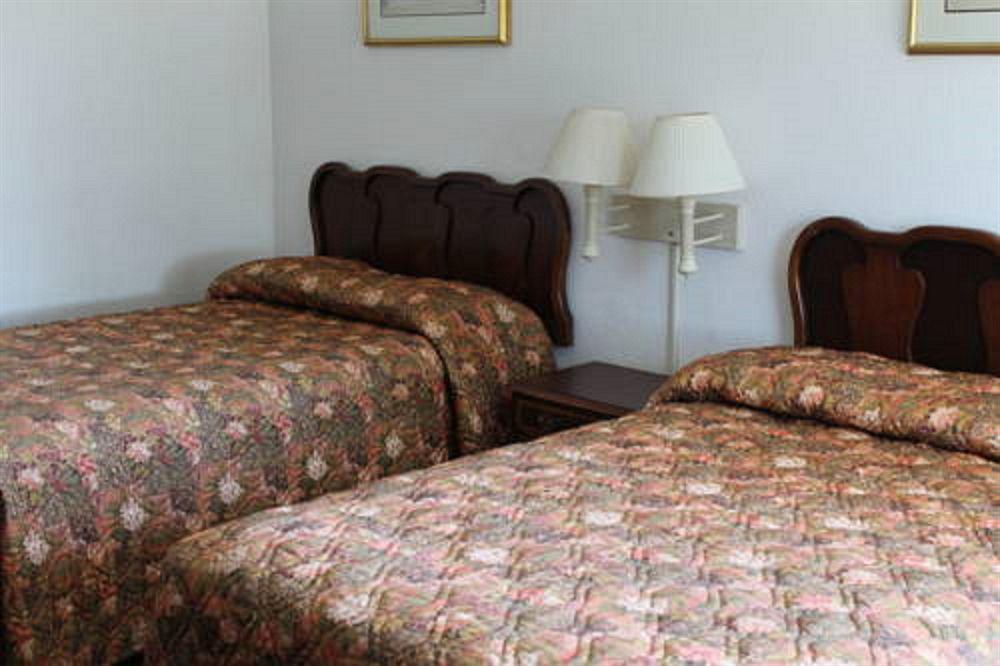 Indio Holiday Motel ภายนอก รูปภาพ