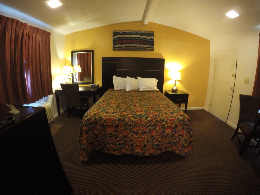 Indio Holiday Motel ภายนอก รูปภาพ